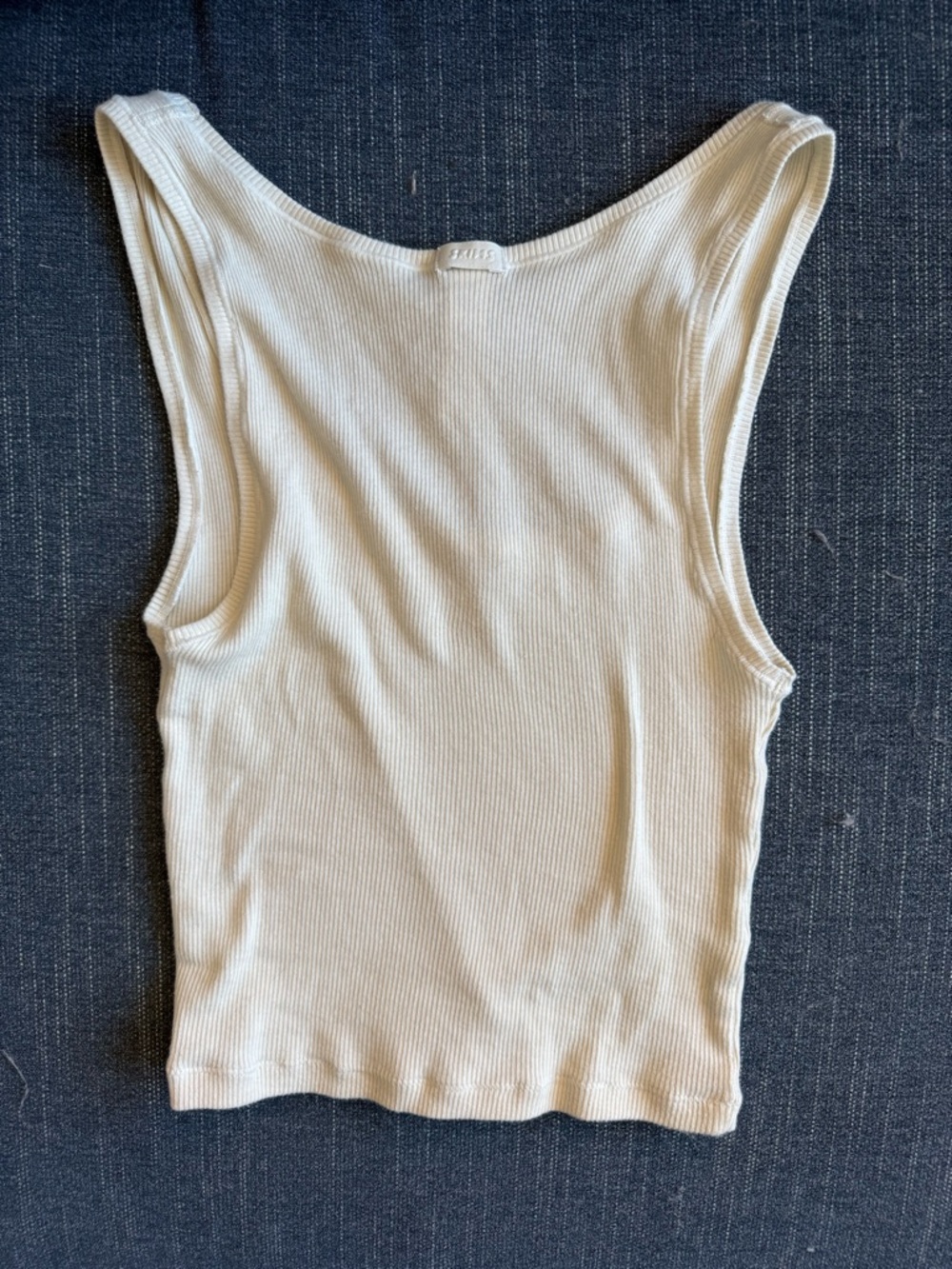 SKIMS Pale Yellow Ribbed Scoop Neck Tank Top - Picture 3 of 4